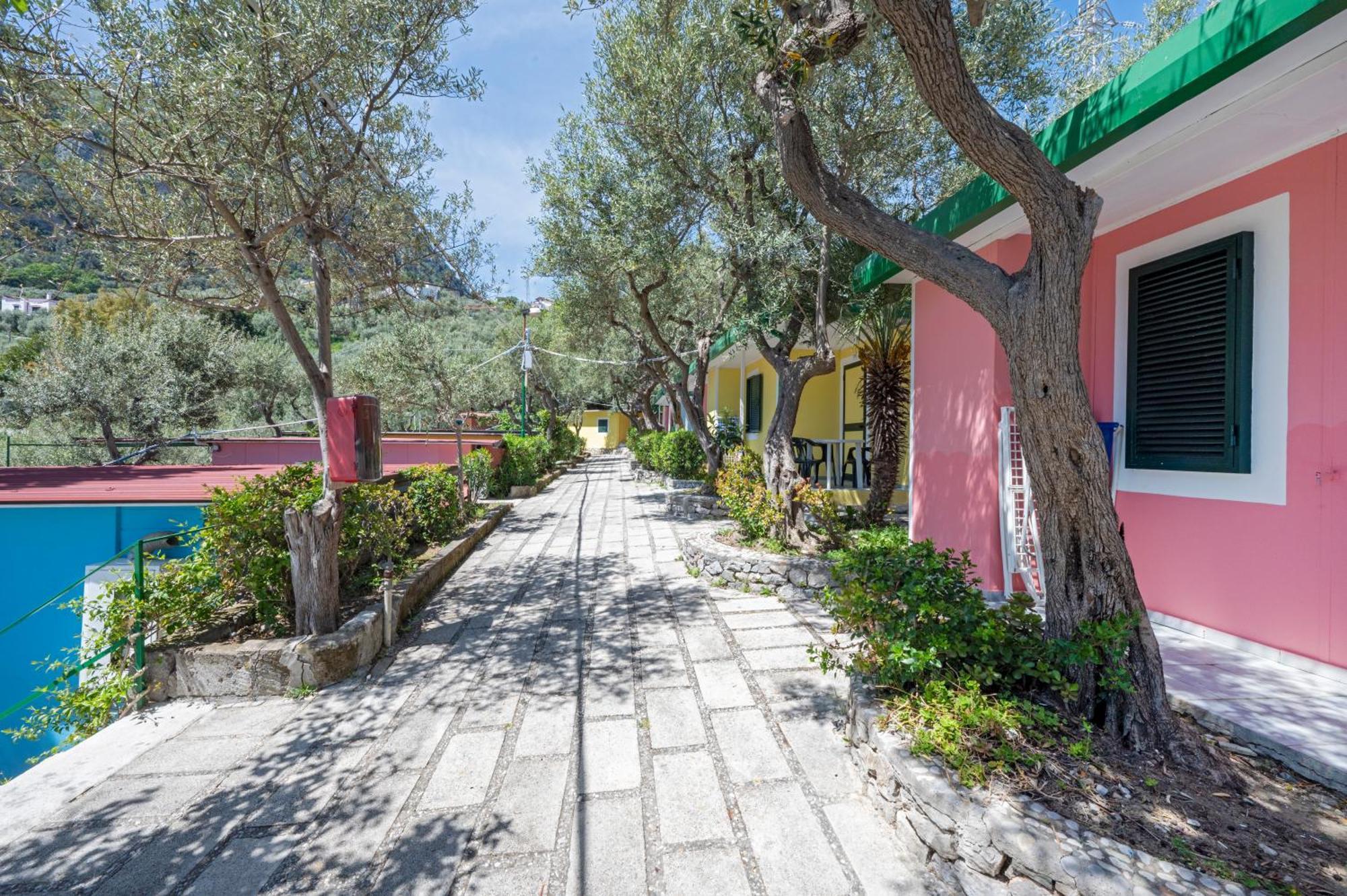 Camping Villaggio Nettuno Nerano Luaran gambar